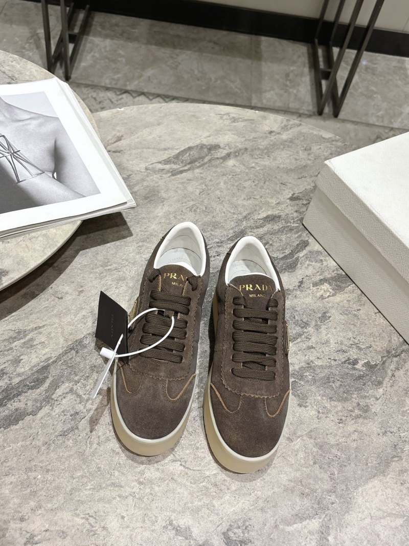 Pra*a sneakers